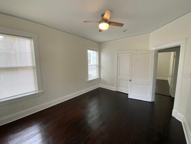Building Photo - 1708 Glenview Ave