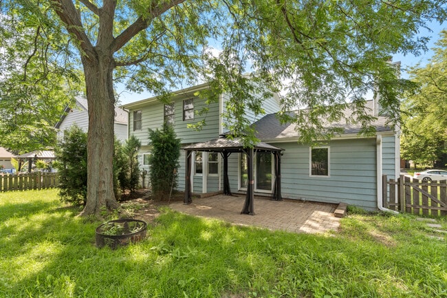 Building Photo - 616 Blue Spruce Ln