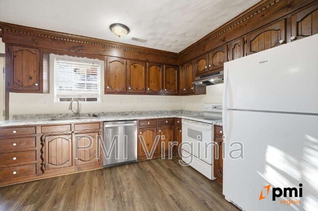 Building Photo - 705 Mill Landing Rd