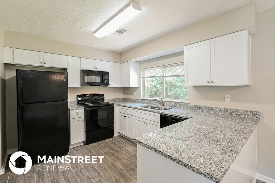 Building Photo - 3865 Scarsborough Dr SW