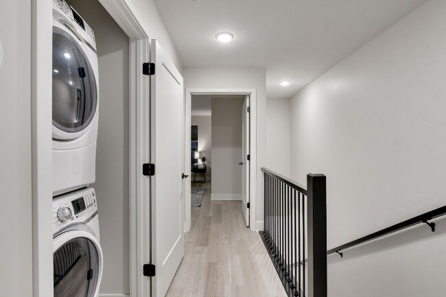 Building Photo - 1013 Park Ave