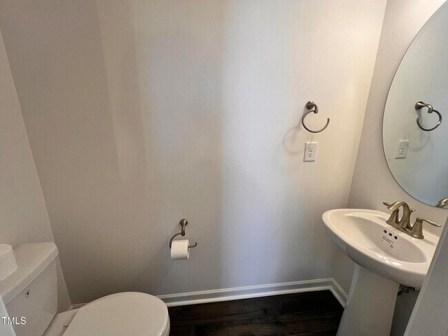 Building Photo - 52 Camel Crazies Pl