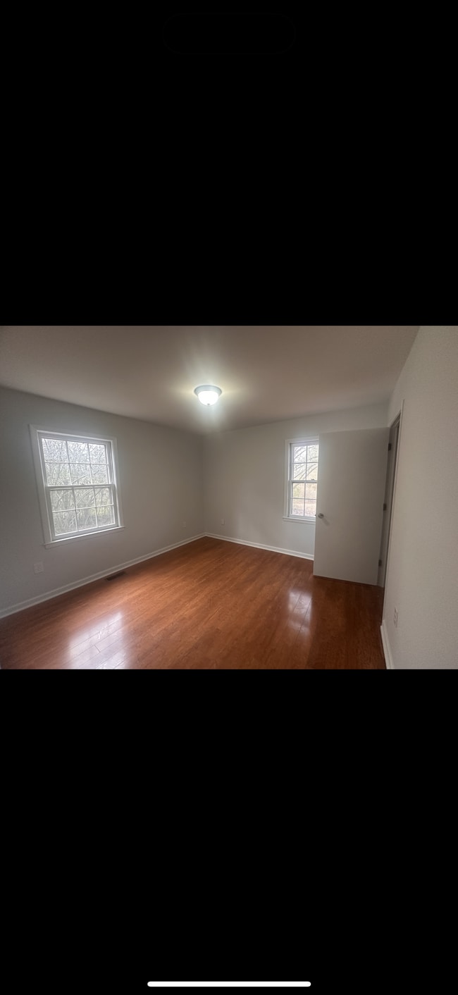 Building Photo - 5624 Englishtown Rd