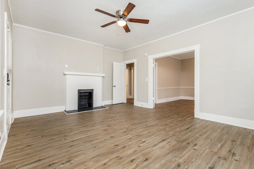 Building Photo - 1404 21st St