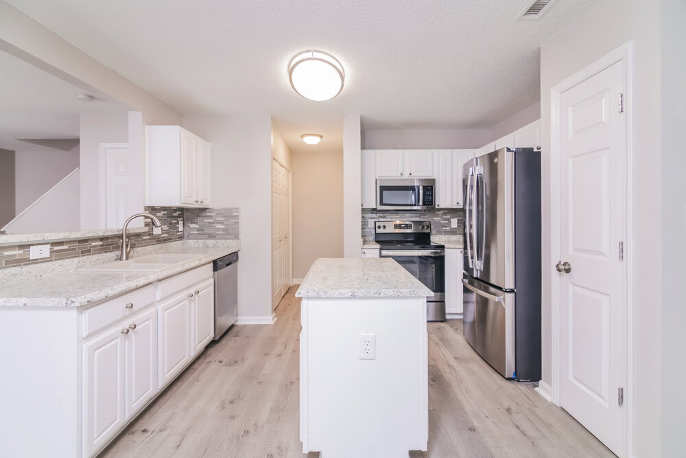 Building Photo - 4904 Silverdene St