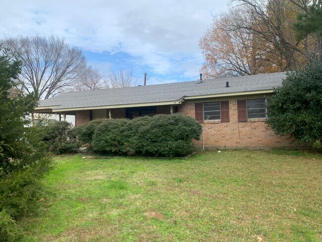 Primary Photo - 7209 Gregory St