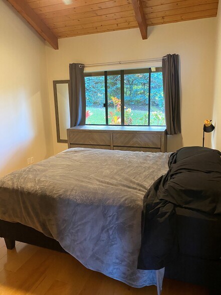 Building Photo - 4103 N Paua Way