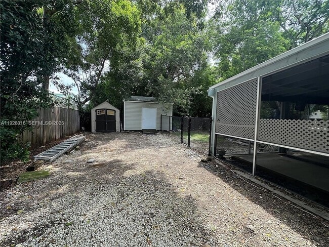 Building Photo - 349 Mahogany Dr