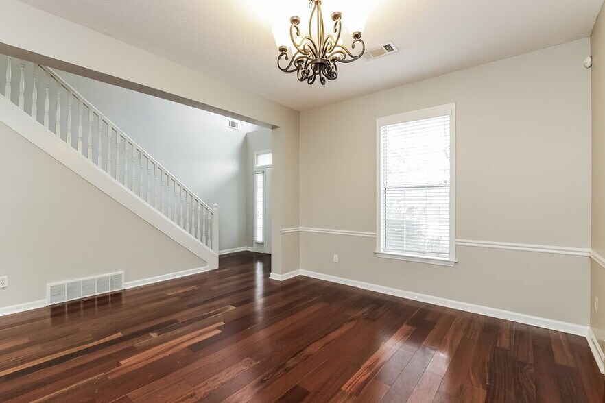 Building Photo - 10221 Carly Dr