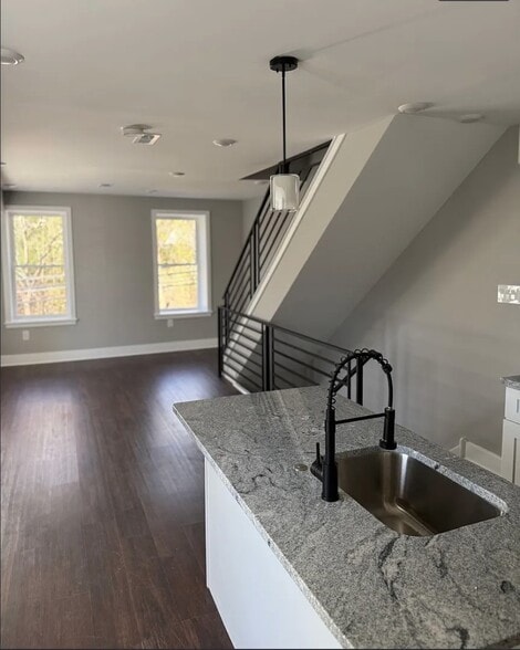 Building Photo - 334 Church Rd