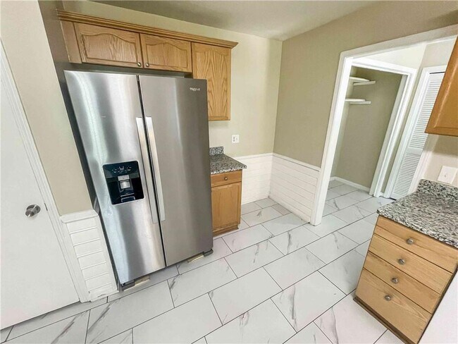 Building Photo - 4561 Lost Mountain Dr