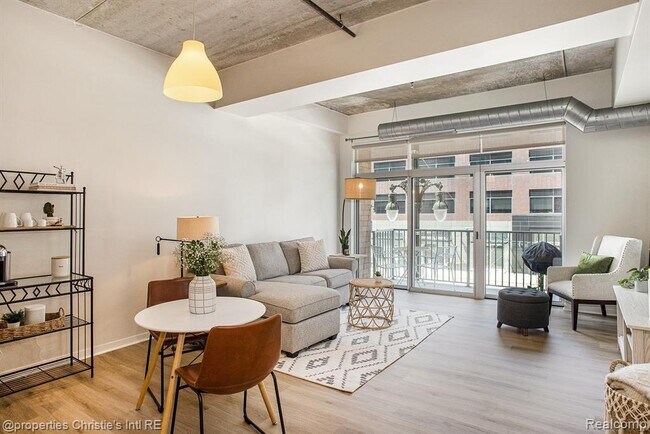 Building Photo - 3670 Woodward Ave