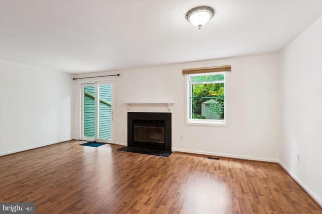 Building Photo - 8230 Goldstream Ct