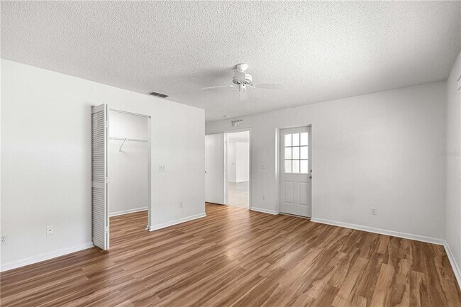 Building Photo - 9662 SW 95th Ct