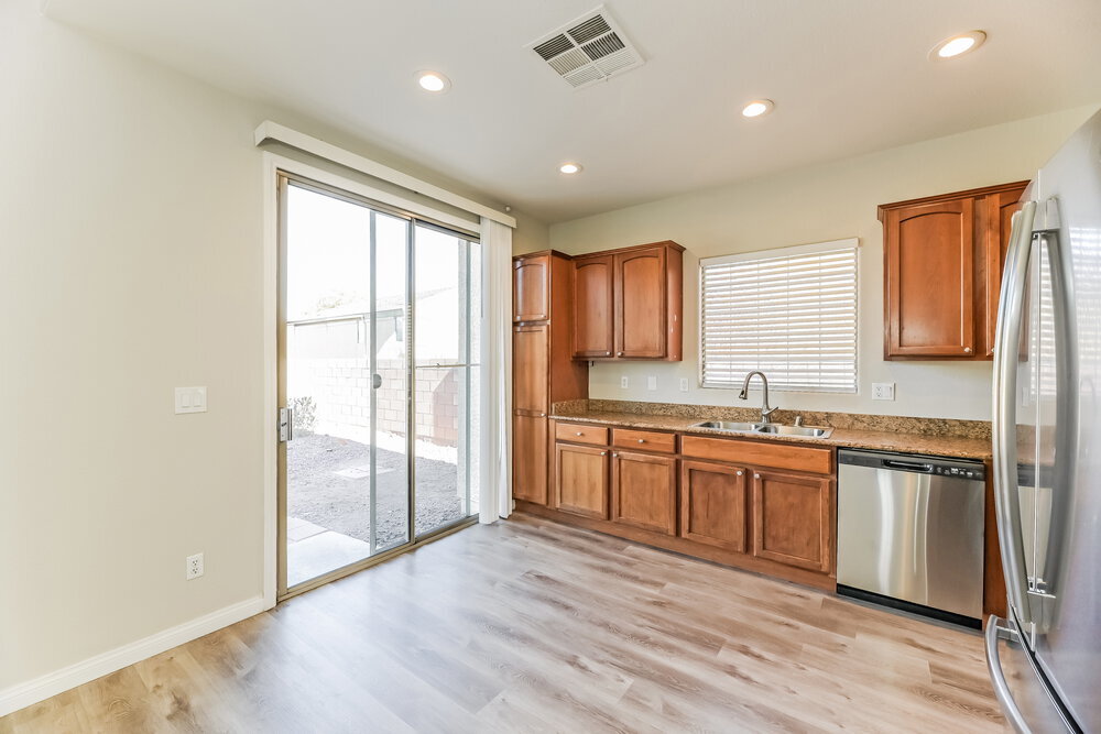 Building Photo - 328 Sweet Sugar Pine Dr