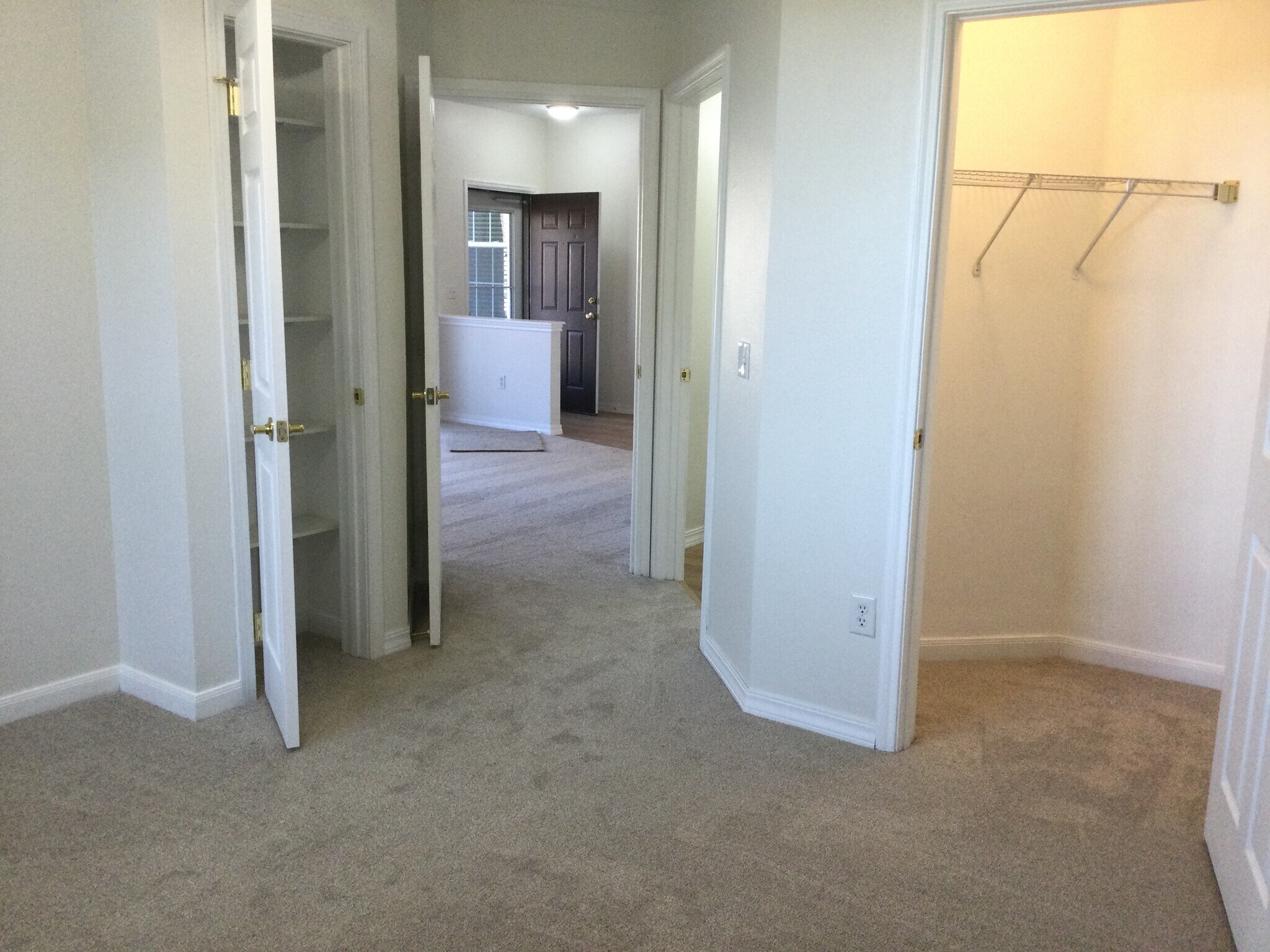 Building Photo - 12888 Ironstone Way