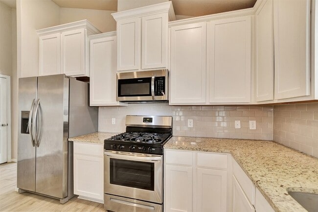 Building Photo - 388 Kendall Crest Dr