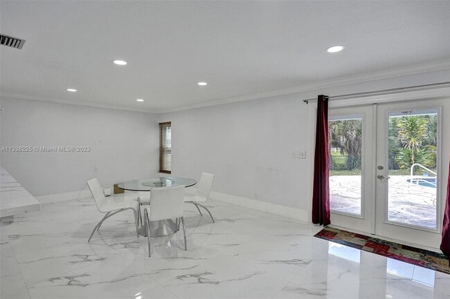 Building Photo - 8350 NW 15th Ct