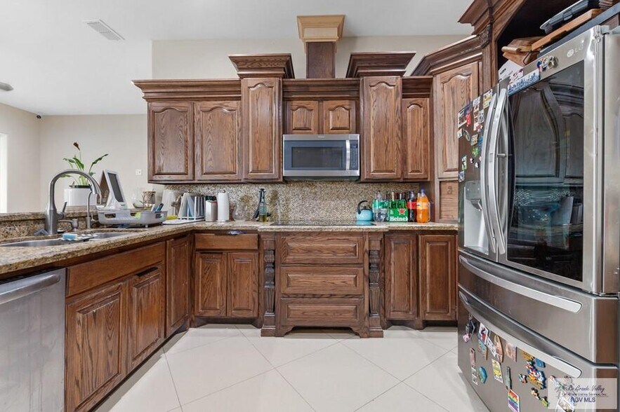 Building Photo - 6012 Wendy Lue Ct