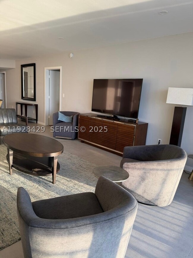 Building Photo - 17375 Collins Ave