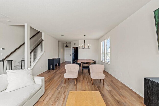 Building Photo - 324 Black Alder St