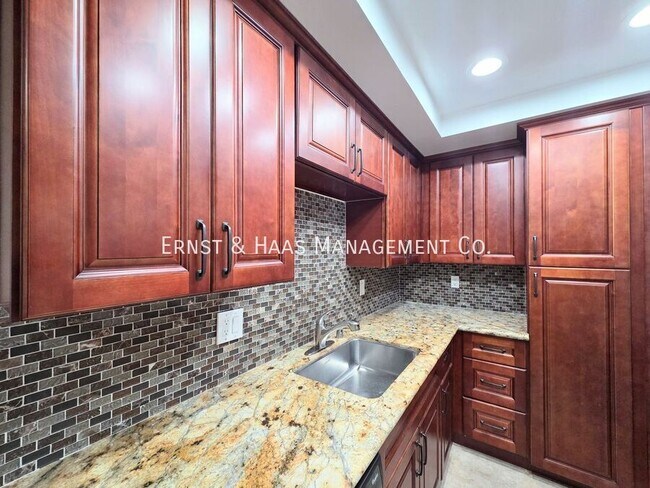 Building Photo - 16806 Sierra Vista Way