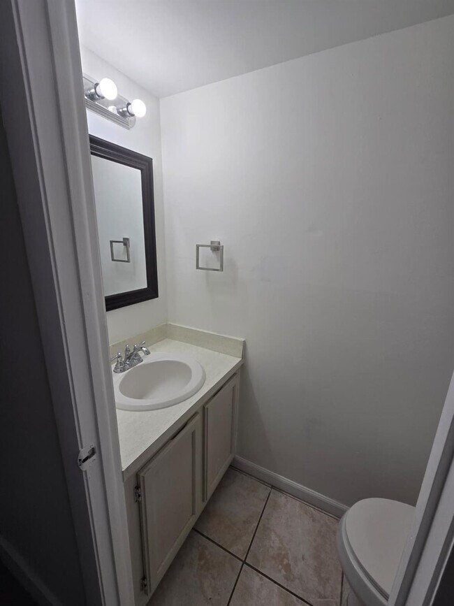 Building Photo - 7743 Balboa St