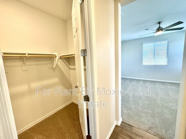 Building Photo - 21656 N Belt Dr