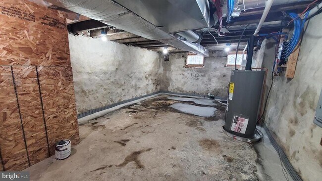 Building Photo - 1819 N Judson St