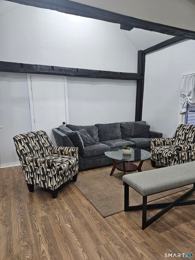 Building Photo - 901 Baldwin Rd