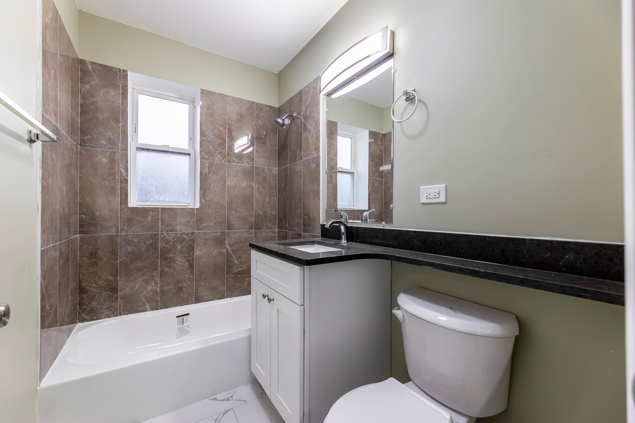 Building Photo - 6327 S Kenneth Ave