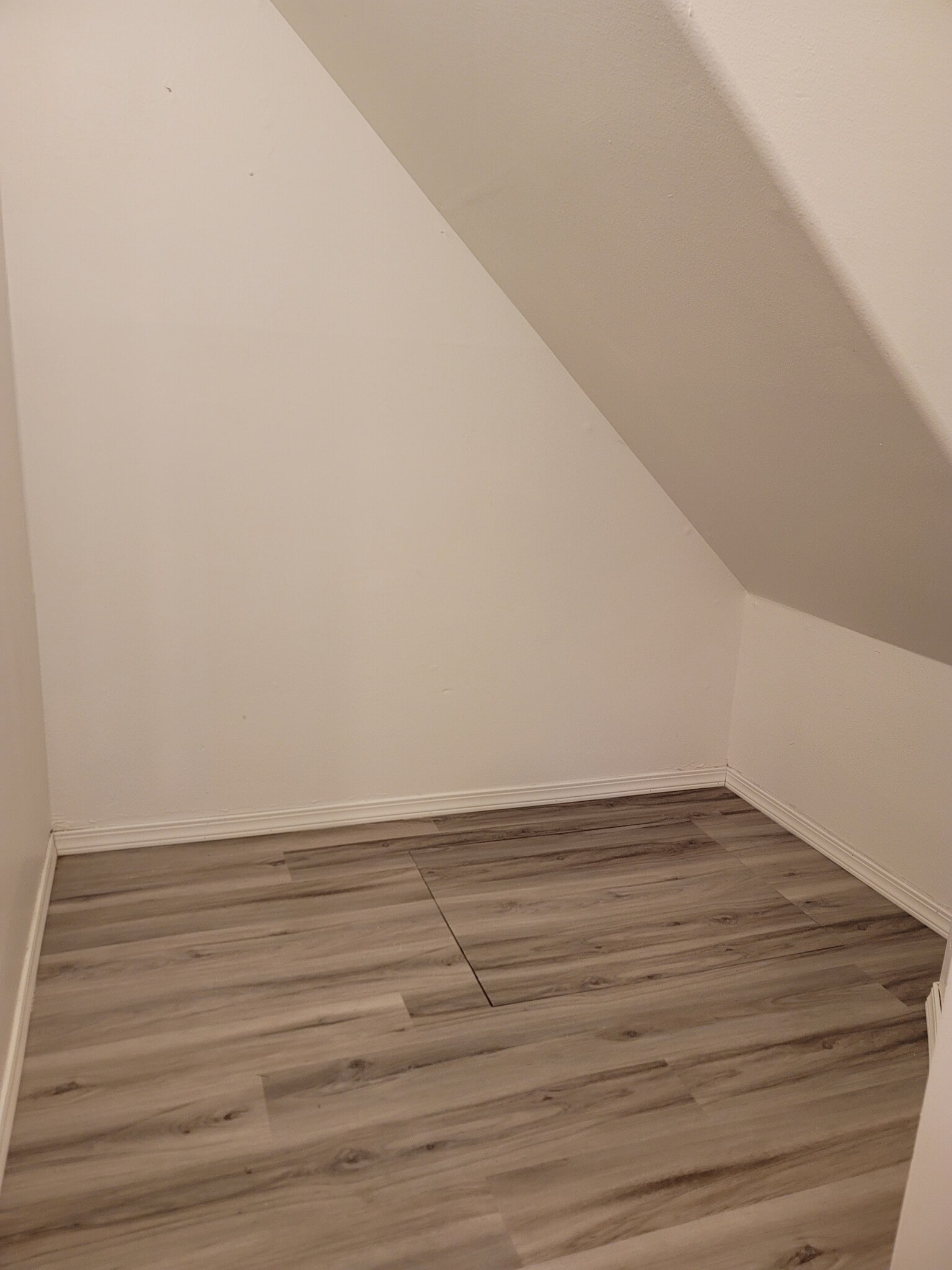 Building Photo - 16131 SE Powell Blvd