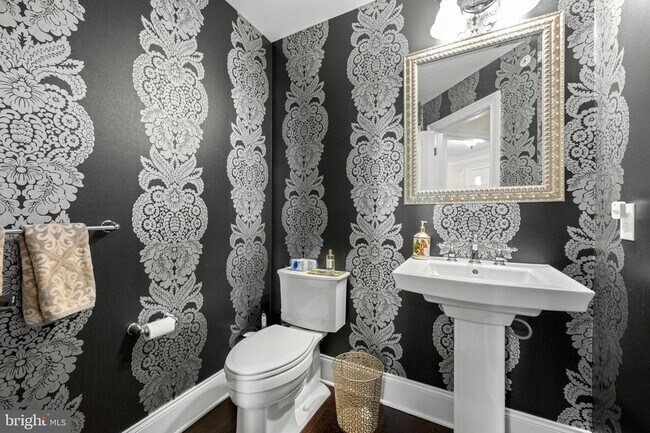 Building Photo - 407 Berlo Ln