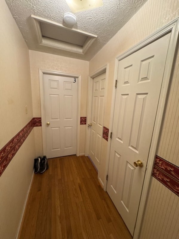 Building Photo - 8310 Chestnut Farm Ln