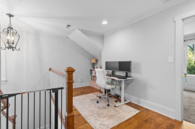 Building Photo - 2119 Wilmore Dr