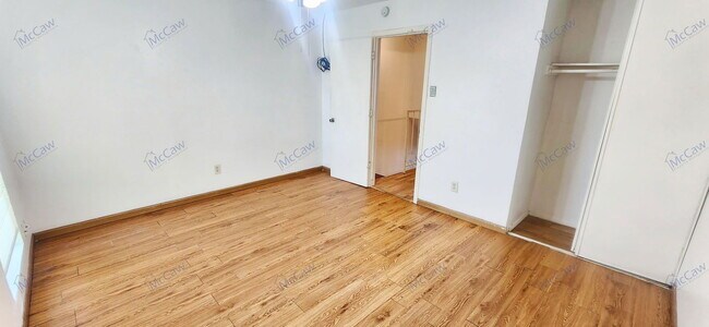 Building Photo - 9479 Olde Towne Row