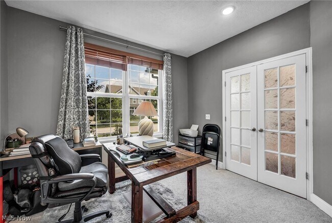 Building Photo - 172 Harvester Dr