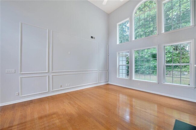Building Photo - 5922 Brookmere Ct SE