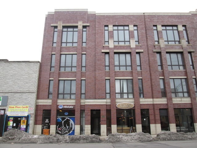 Building Photo - 1651 W Chicago Ave