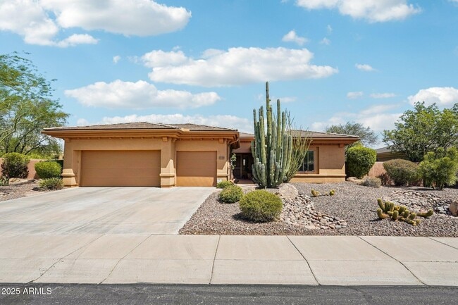 Primary Photo - 42019 N Golf Crest Rd