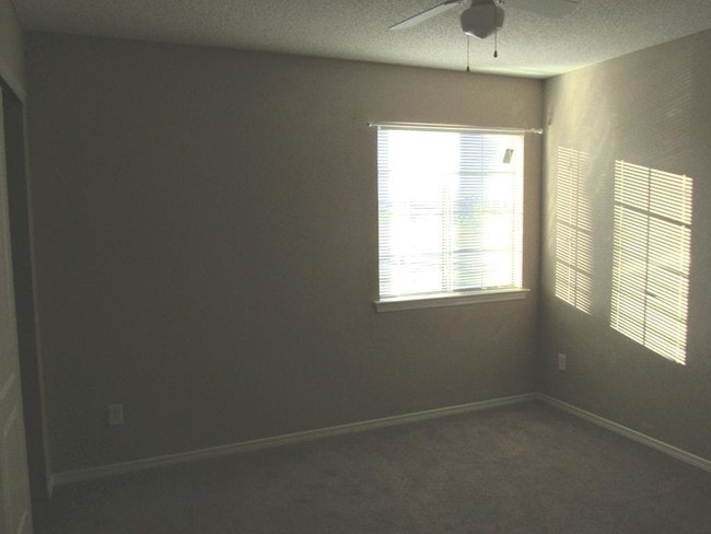 Building Photo - 11728 Mesquite Bush Dr