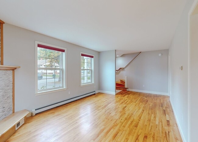 Building Photo - Charming 3BR/ 1.5BA South Portland Residence