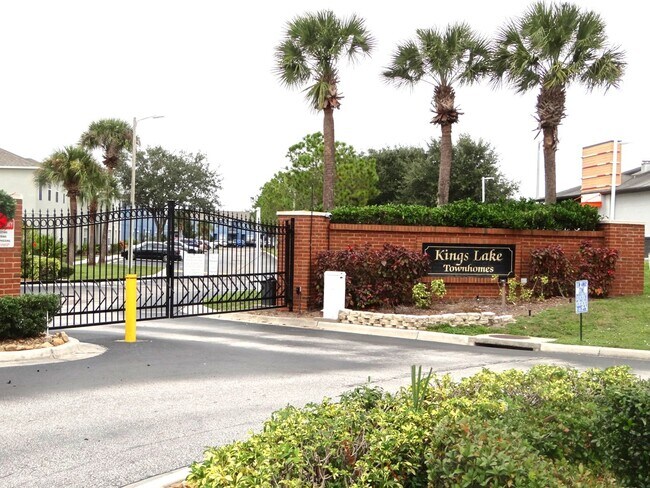 Building Photo - 12909 Kings Crossing Dr