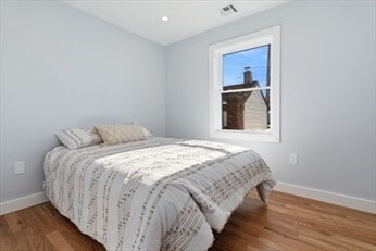 Building Photo - 322-324 Pearl St