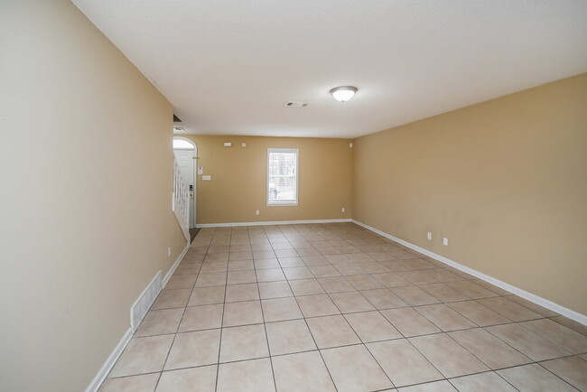 Building Photo - 8328 Branchwood Ln