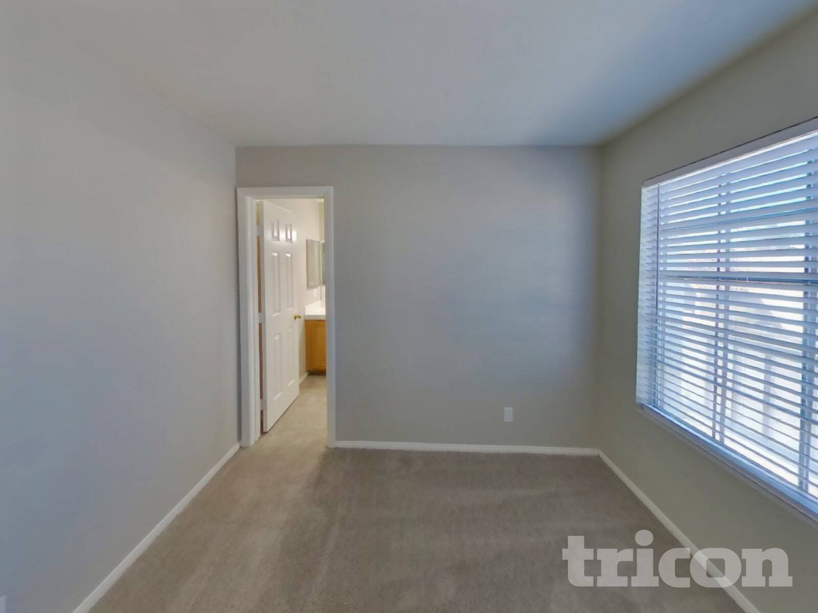 Building Photo - 697 Senator Ct