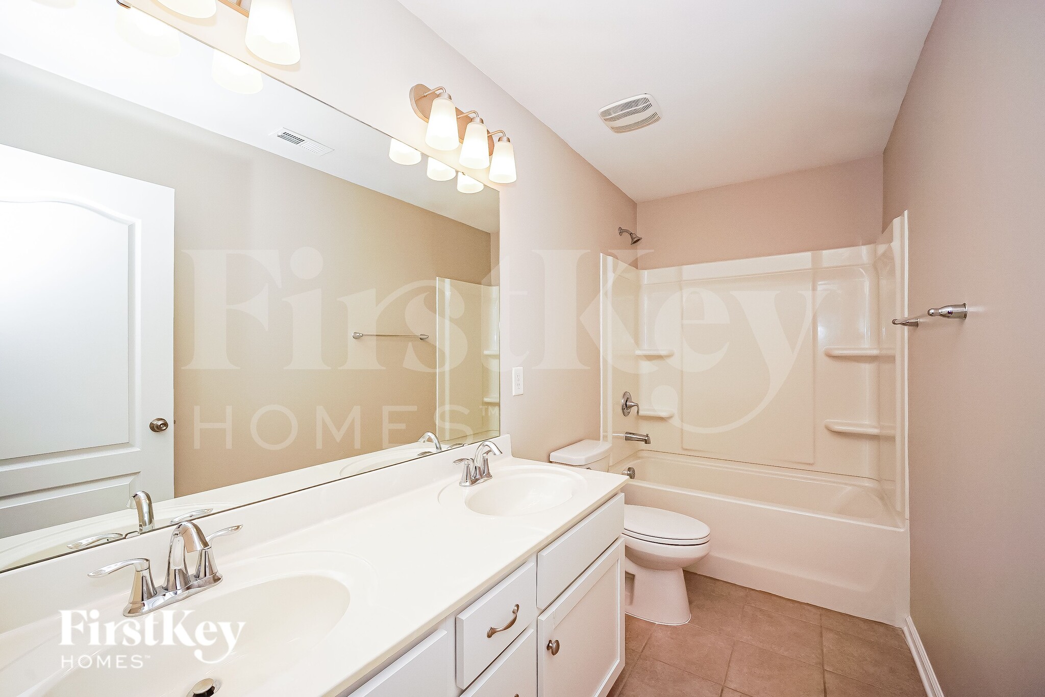 Building Photo - 205 Falls Cove Dr