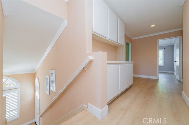 Building Photo - 58 Agostino