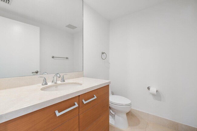 Building Photo - 3630 Gardens Pkwy