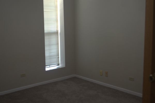 Building Photo - 2038 N Rand Rd